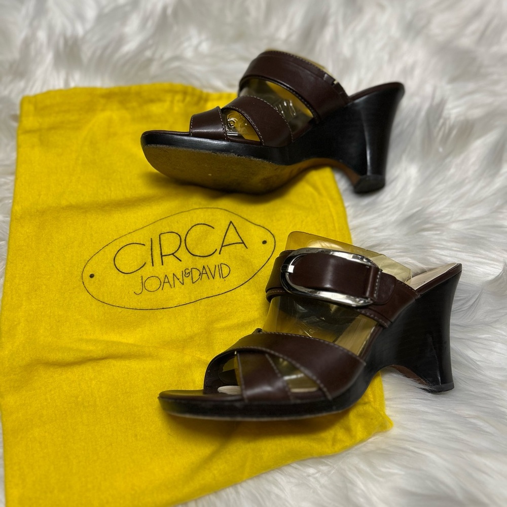 CIRCA Joan and David Brown Wedges